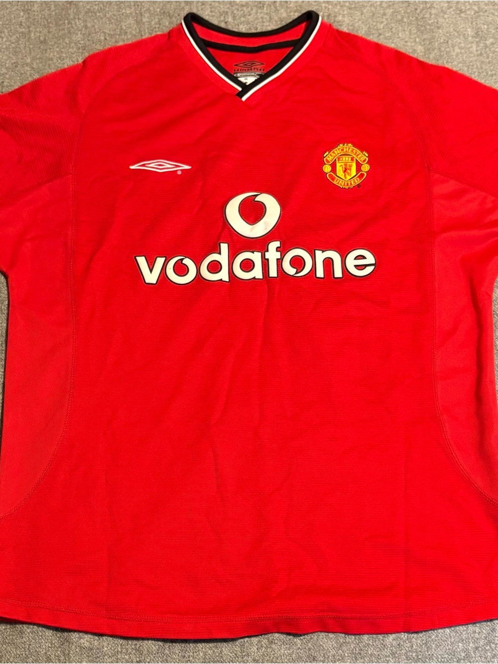 Vintage Umbro Manchester United Red Home Jersey w/ Vodafone Logo, Sz L